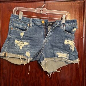 Blank NYC Women's Blue Distressed Denim Shorts Size 27 like new true to size